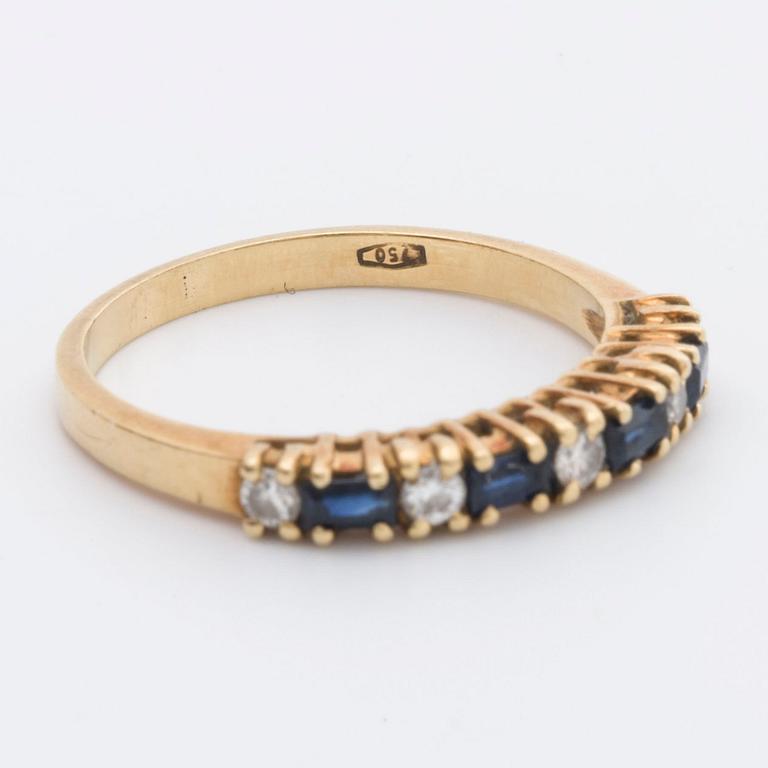 2 RINGS 18k gold w sapphires, brilliant and single-cut diamonds.