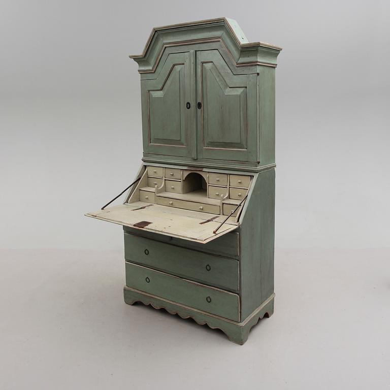 SKRIVSKÅP, allmoge, sent 1700-tal.