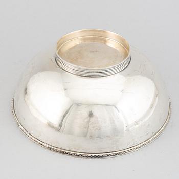 A silver bowl, maker's mark CF Carlman, Stockholm, 1940.