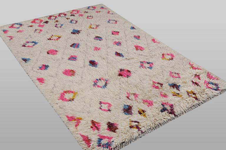 A carpet, Morocco, Berber, ca 266 x 177 cm.