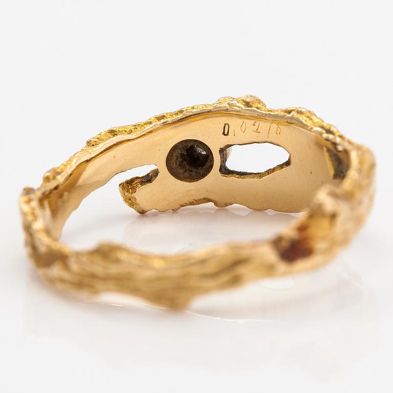 Björn Weckström, Ring "Diamantdamm", 18K guld och diamant ca 0.02 ct. Lapponia 1972.