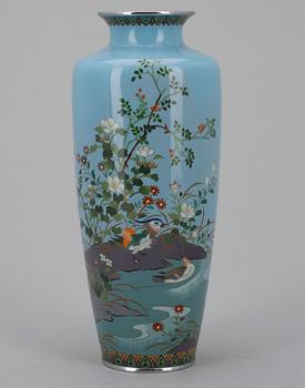VAS, cloisonné emalj, Japan, sekelskiftet 1800/1900.