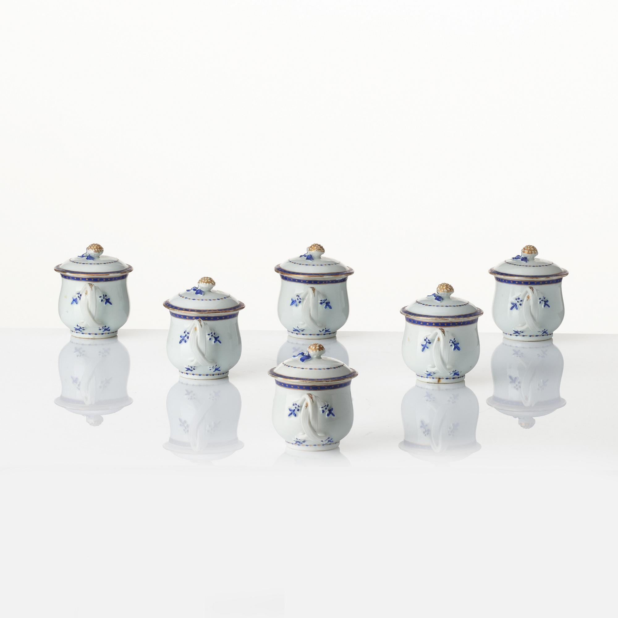 A 'Chinese Export' service, Qing dynasty, Jiaqing (1796-1820). (10 pieces).