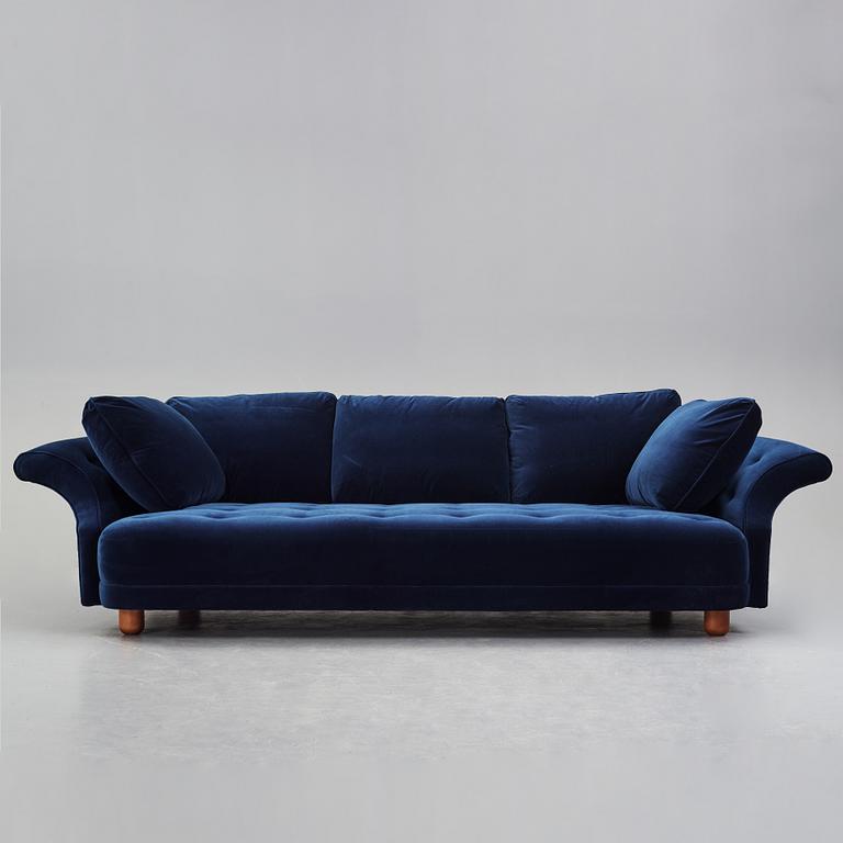 JOSEF FRANK, "Liljevalchssoffan", Firma Svenskt Tenn, 2020.