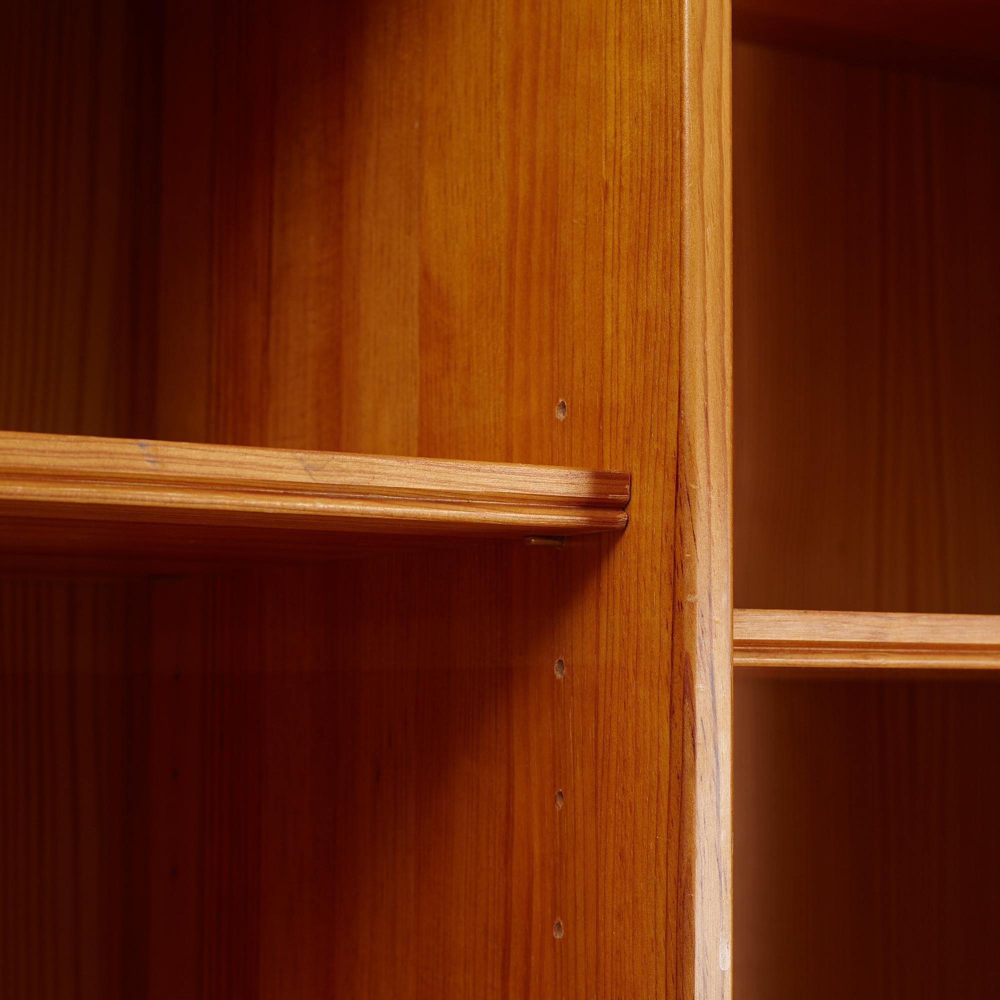 Andreas Hansen, a set of four bookcase modules from Hadsten Træindustri, Denmark.