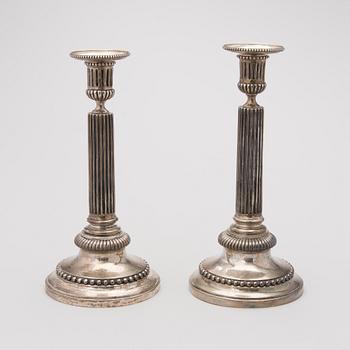 A PAIR OF SWEDISH SILVER CANDLESTICKS, gustavian, Arvid Floberg, Stockholm 1791.