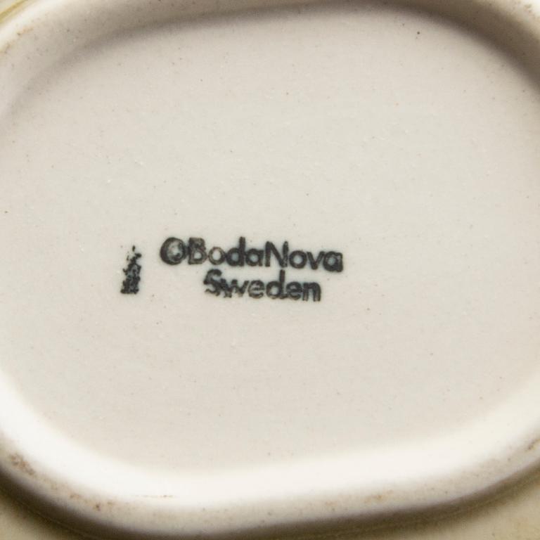 Signe Persson-Melin, service approx. 81 pcs "Celadon" Boda Nova late 20th century porcelain.