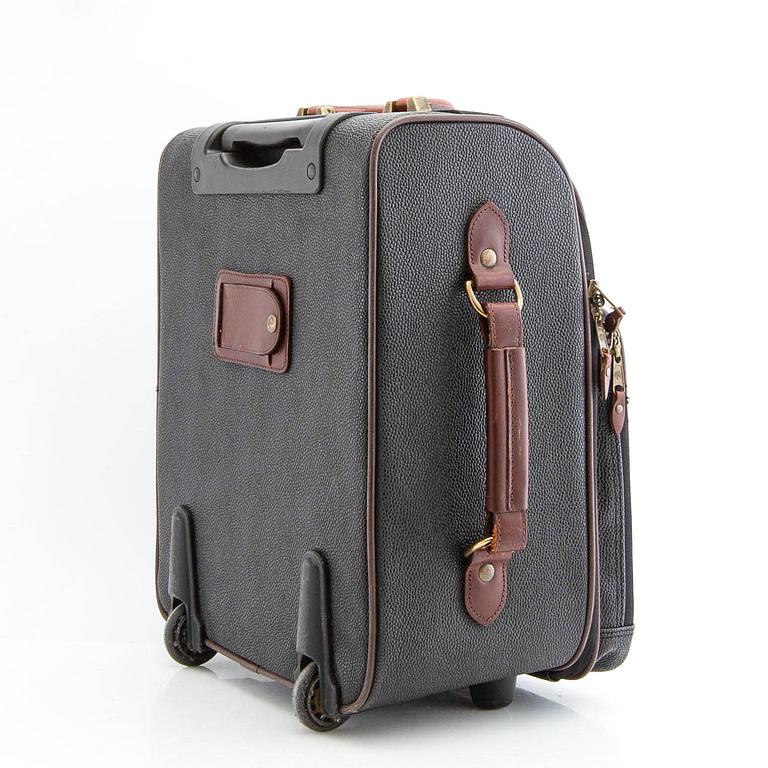 Mulberry, vintage suitcase.