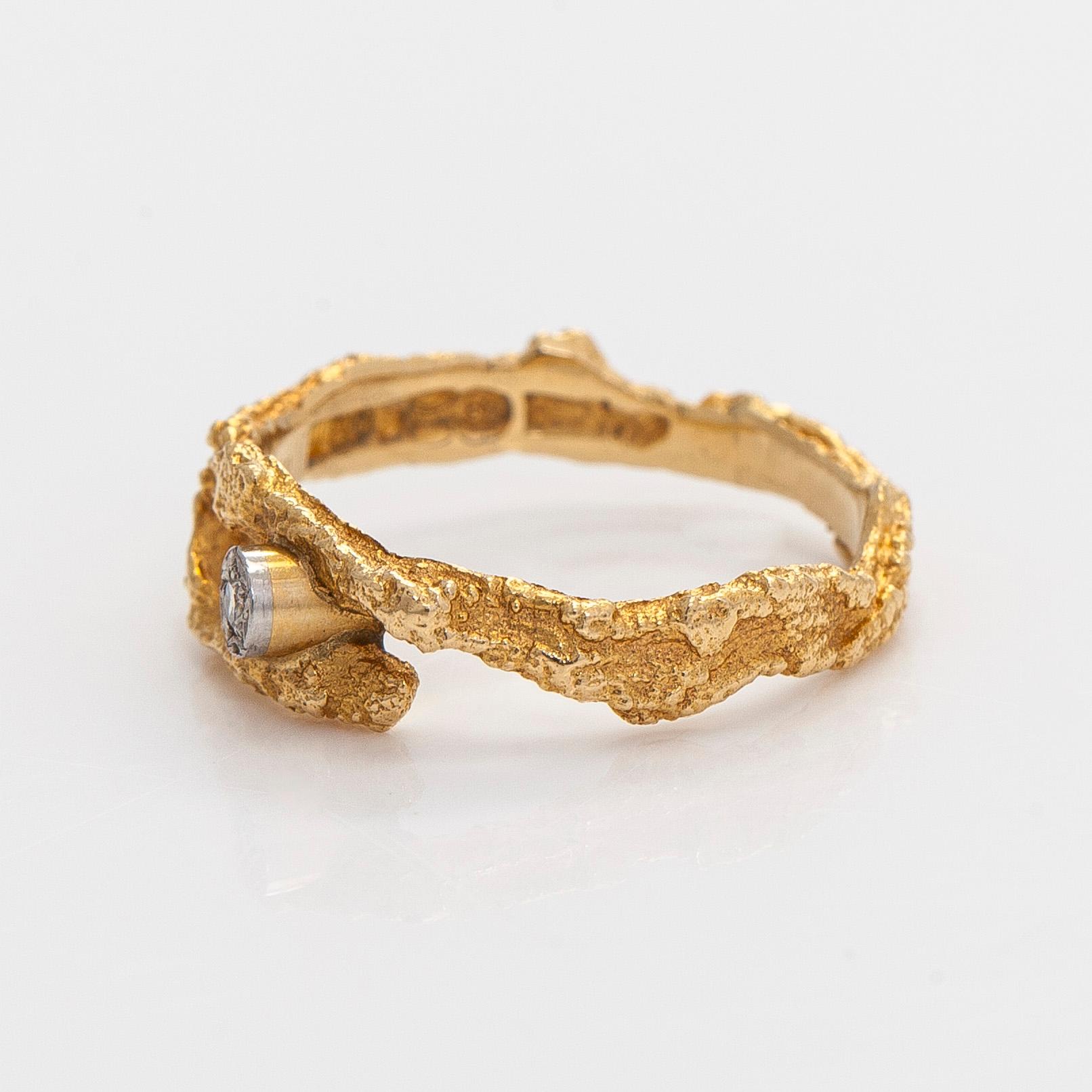 Björn Weckström, Ring, "Diamond pond", 8/8 cut diamond, 18K gold, Lapponia 1971.