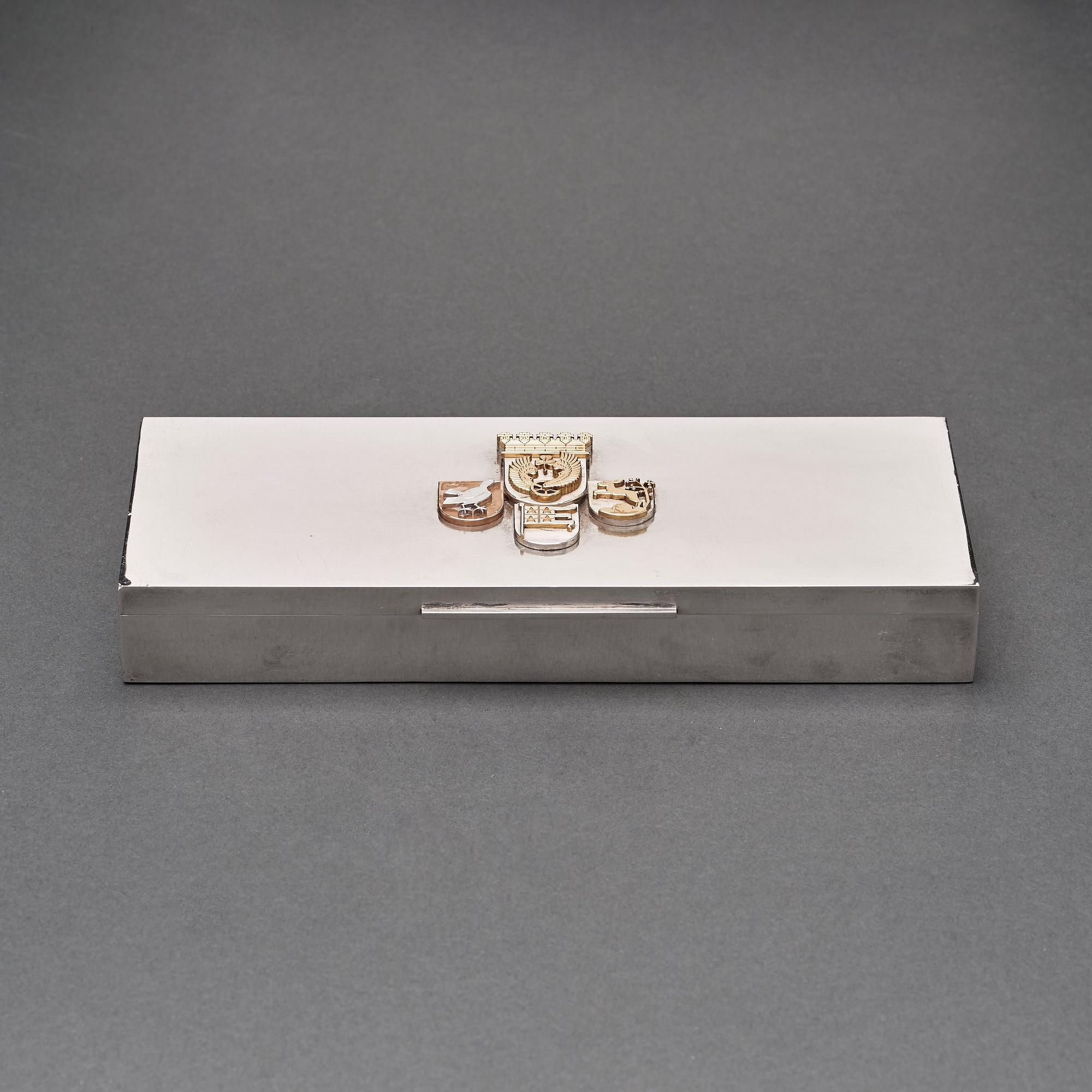 Wiwen Nilsson, etui, Lund 1956, sterling med emblem förgyllt i två färger.