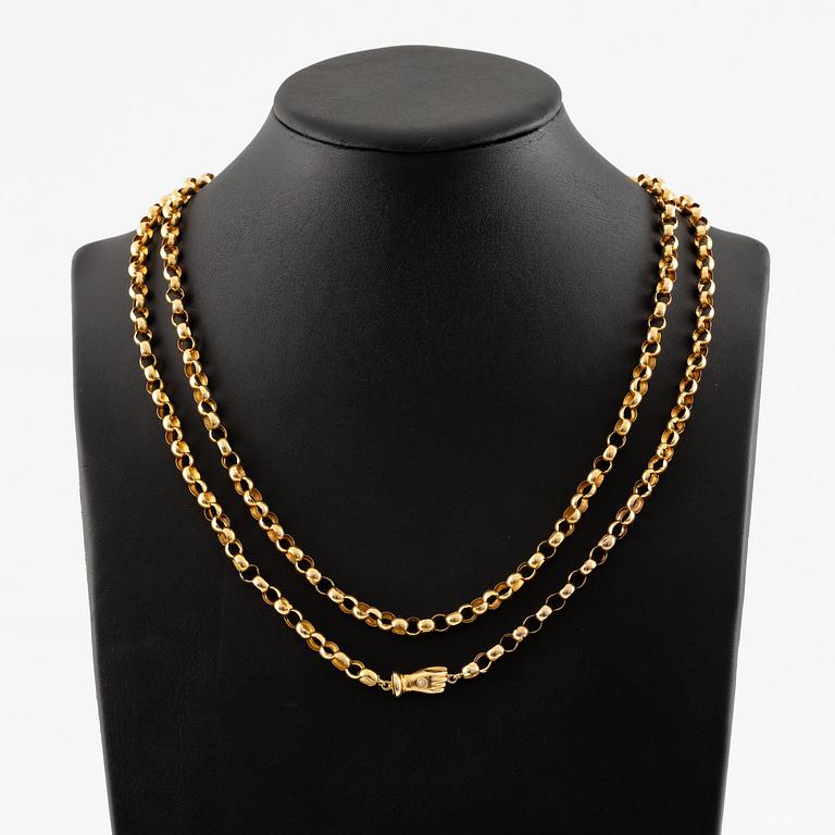 An 18K gold chain.
