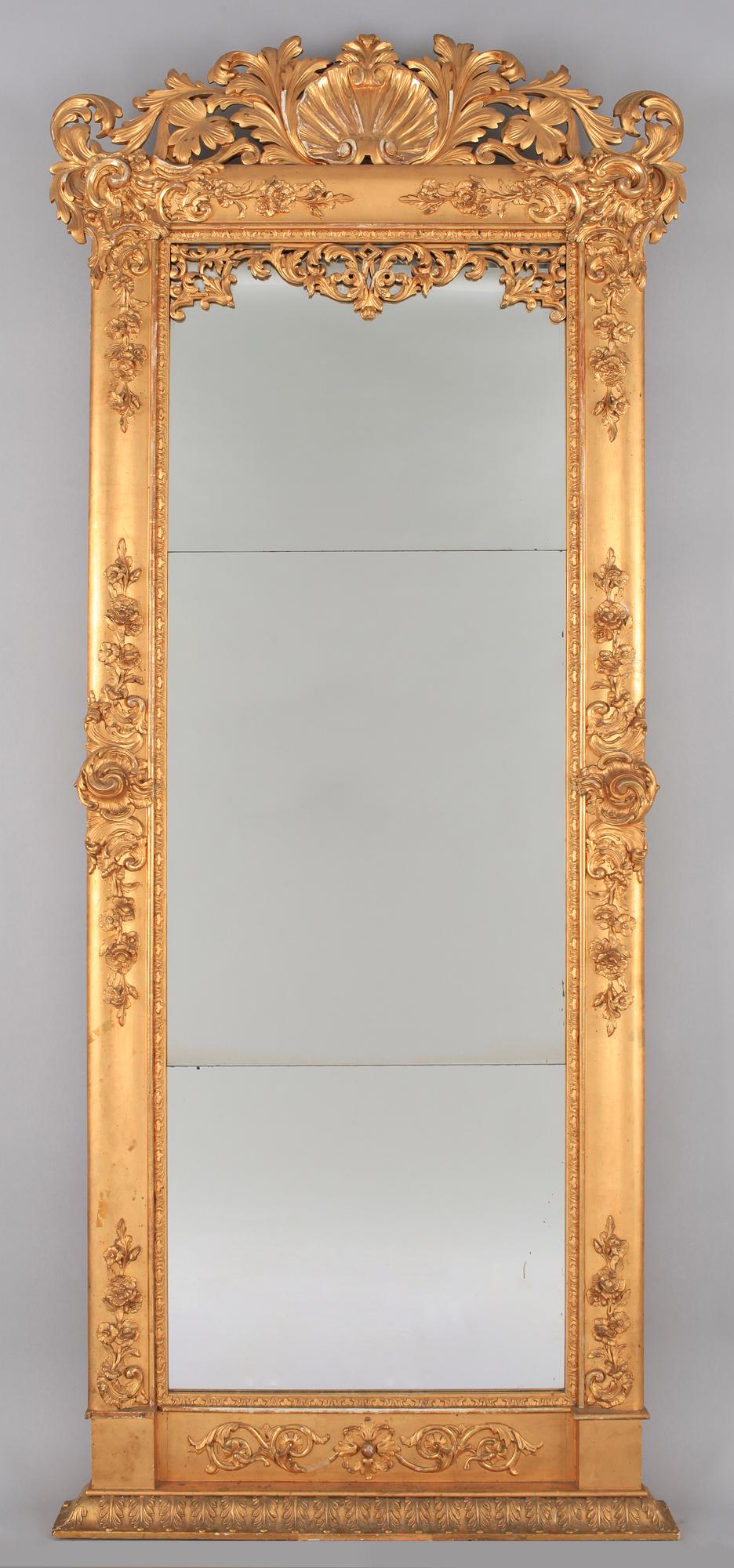 GOLVSPEGLAR, ett par, senempire/nyrokoko, 1800-talets mitt.