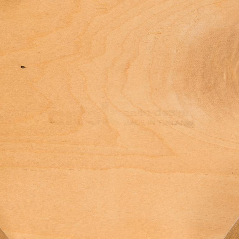 ALVAR AALTO, A table 82A and 6 chairs 69, Artek, latter half of the 20th century.