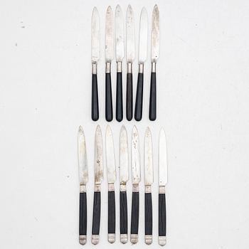 Fruktknivar, 13 st, silver, Sverige och Frankrike, 1800-talets andra hälft-tidigt 1900-tal.