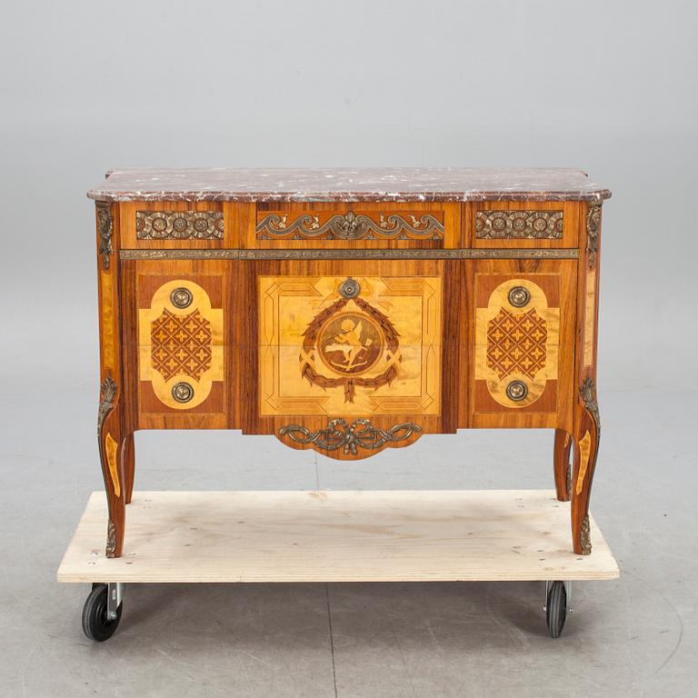 BYRÅ, gustaviansk stil, s k Haupt-kopia, 1900-tal.