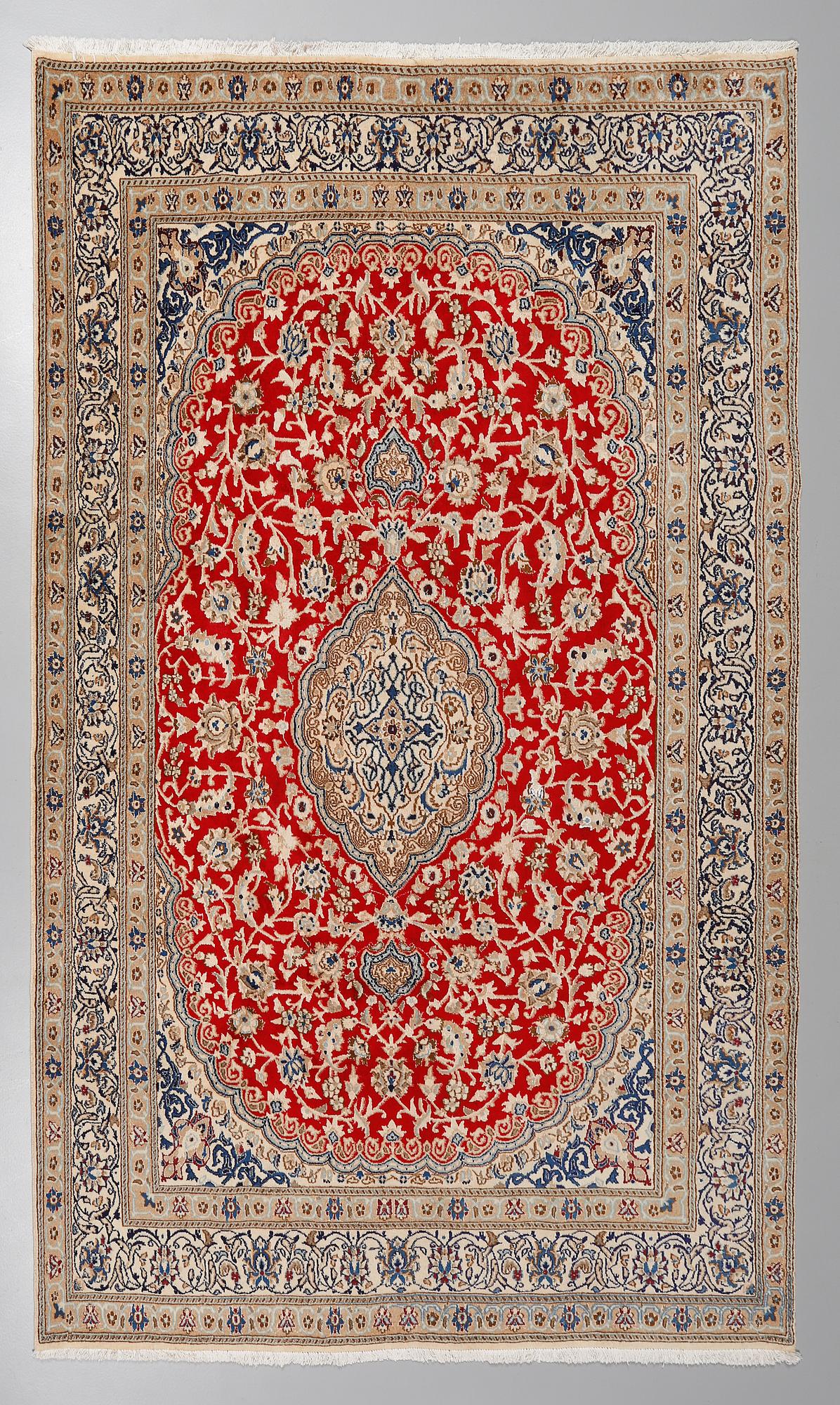 MATTA, Nain, 1900-talets slut, ca 285x195 cm.