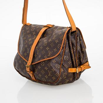 Louis Vuitton, "Saumur 35" väska.