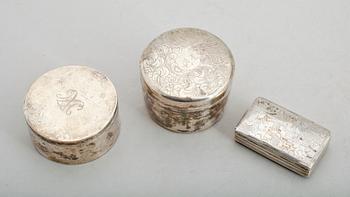 DOSOR, 3 st, silver, 1800-tal. Vikt ca 238 g.