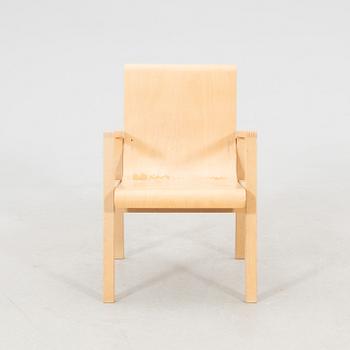 Alvar Aalto, karmstol, modell 403, Artek Finland 1900-talets slut.