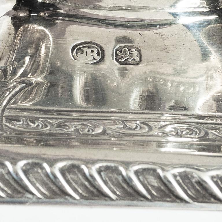 An English silver bowl, mark of John Round & Son Ltd, Sheffield, 1897.