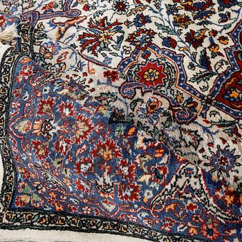 A Pakistani rug, 250 x 155 cm.