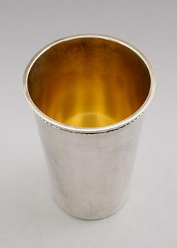 BÄGARE, silver, S A Gillgren, GAB, Stockholm 1970. Vikt ca 365 gram.