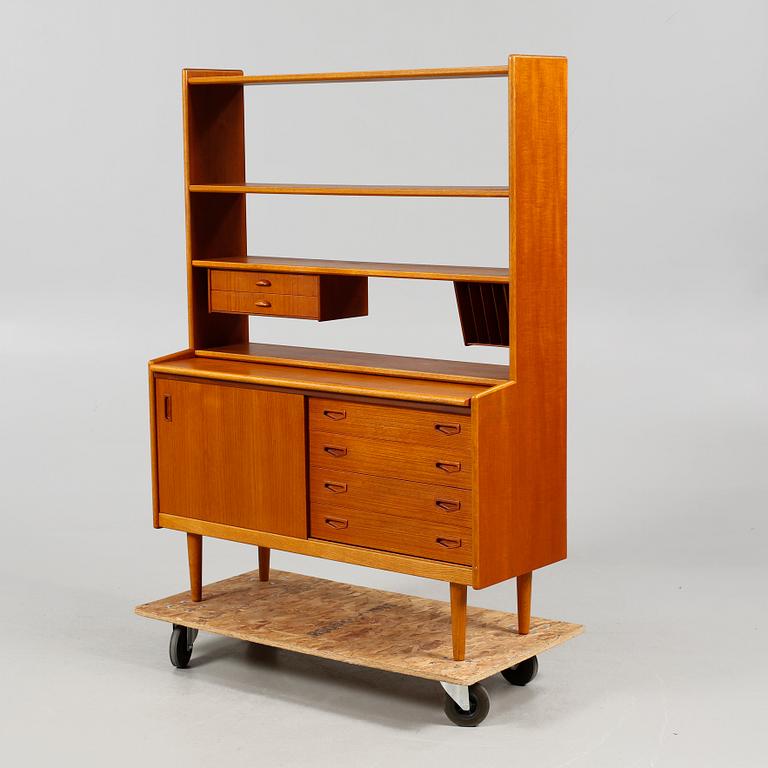 A 1950/60s bookshelf.