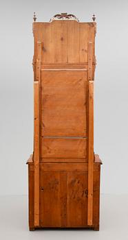 SPEGEL MED TRYMÅ, nyrenässans, sent 1800-tal.