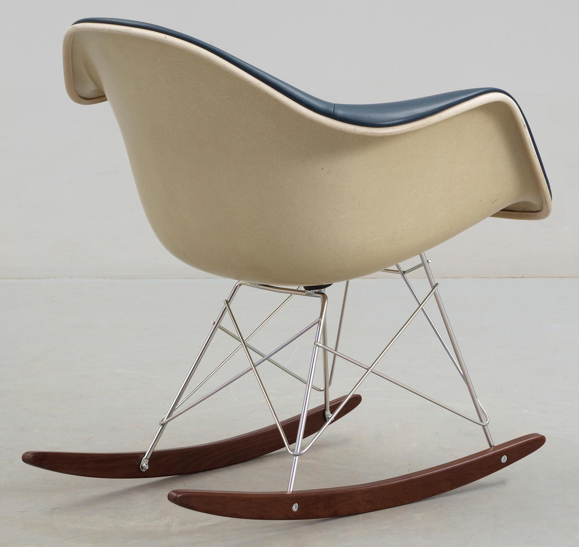 GUNGSTOL, Charles & Ray Eames, Herman Miller, USA, 1900-talets mitt.
