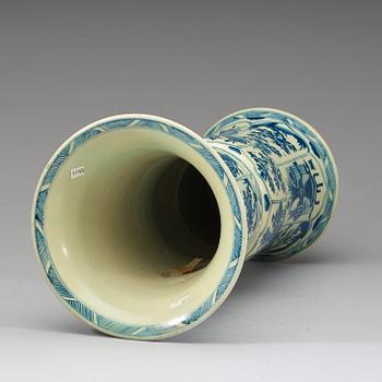 A blue and white gu-shaped vase, Qing dynasty Kangxi (1664-1722).