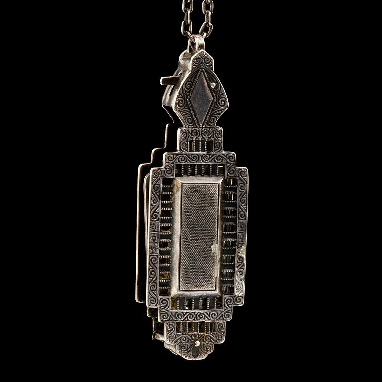 LORNJETT, silver samt fasettslipad onyx, Lindesberg, 1951. Vikt 32 g.