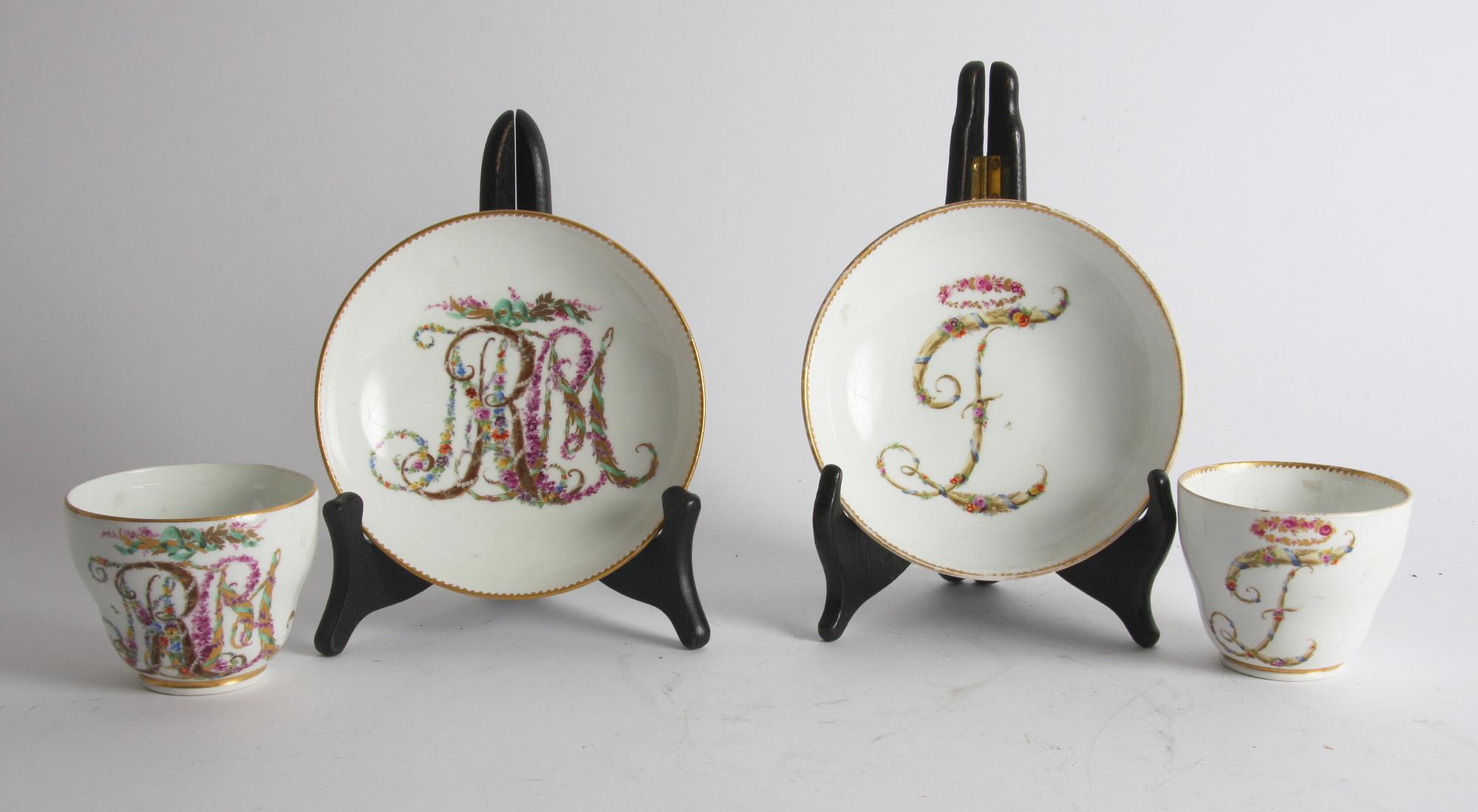 KOPPAR MED FAT, porslin, Meissen, Tyskland.