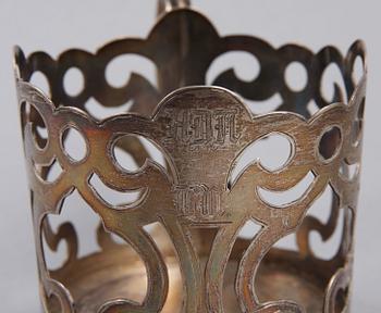 TEGLASHÅLLARE, silver, Ivan Vonif Yestigneev S:t Petersburg, Ryssland 1872.
