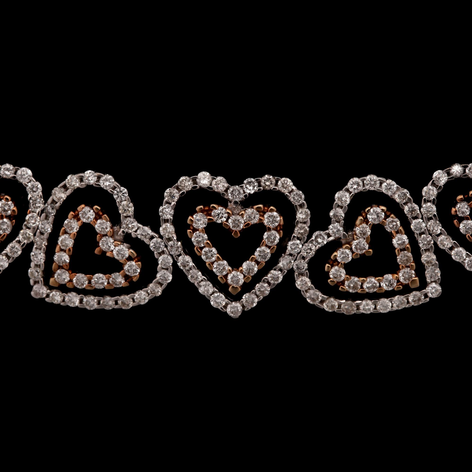 COLLIER, 782 st briljantslipade diamanter tot ca 6,90 ct  .