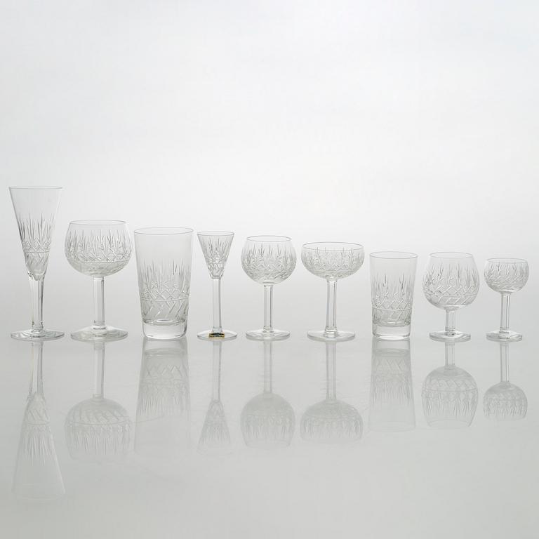 A 131-piece glas service, "Leo" for Nuutajärvi Notsjö, mid-20th century.