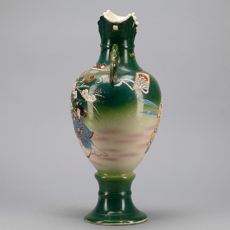 GOLVVAS, porslin, satsuma, Japan, omkring 1900.