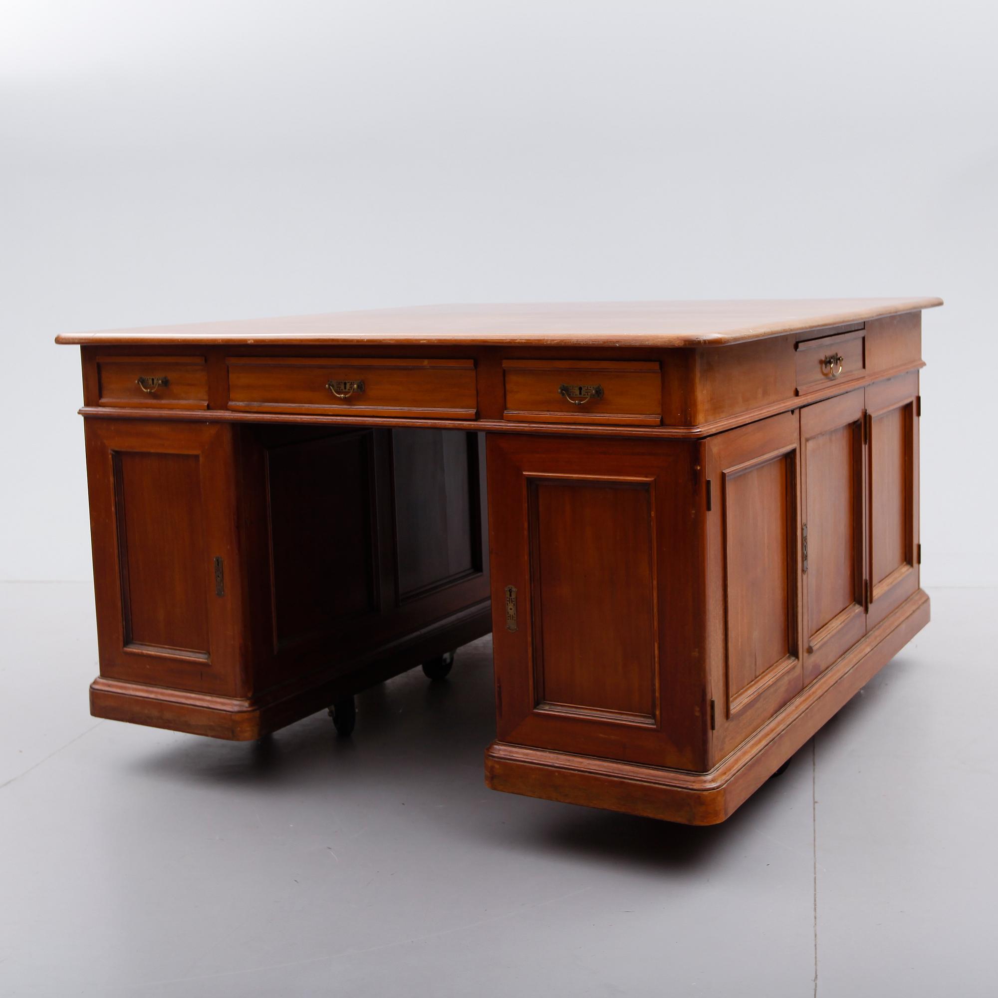 PARTNERDESK, tidigt 1900-tal, dubbelsidigt.