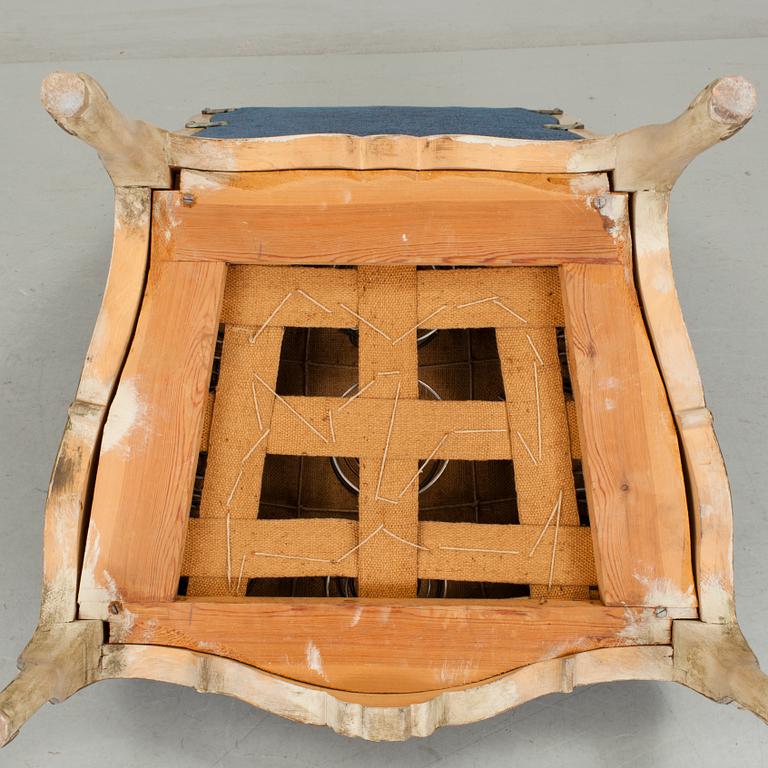 KARMSTOL, sekelskiftet 1900. Rokokostil.