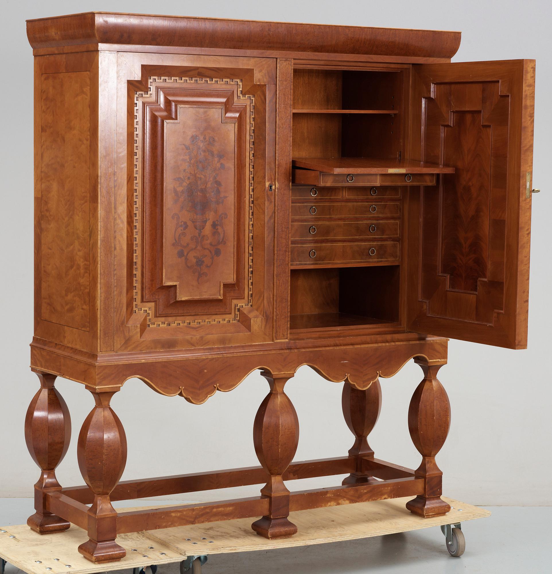 SKÅP, barockstil, Nordiska Kompaniet, 1920/30-tal.