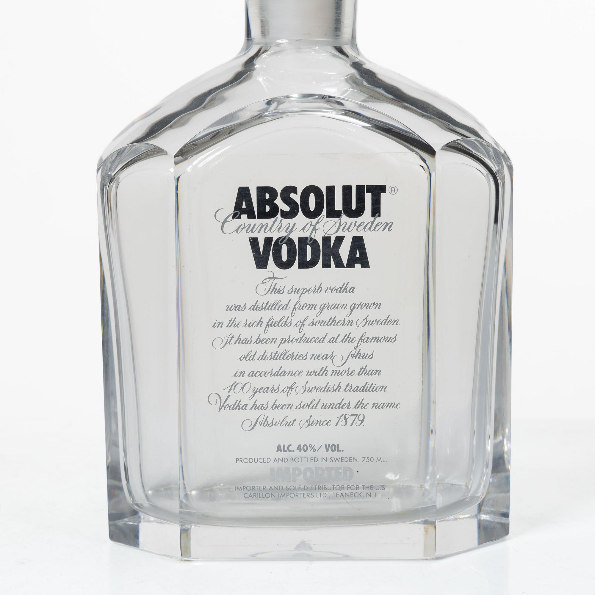 Olle Alberius, A decanter in case, “Absolut Vodka”, Orrefors, 1980s.