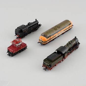 Four digital HO locomotives by Märklin, model nr. 37477, 37134, 37668 and 37551.