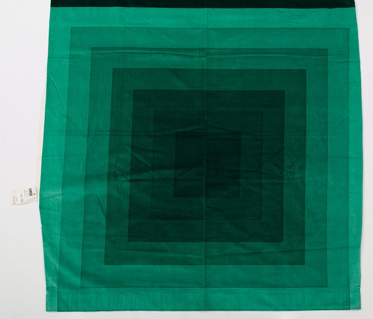 Verner Panton, GARDINLÄNGDER, 3 ST., OCH PROVBITAR, 10 ST. Bomullsvelour. Olika gröna nyanser och mönster. Verner Panton.