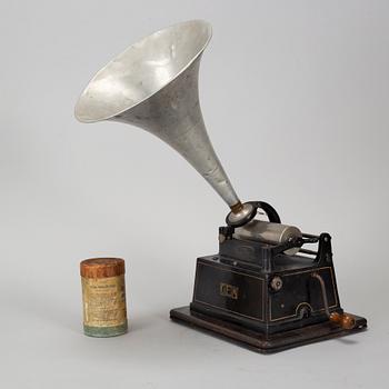 A Gem Edison PHONOGRAPH, circa 1900.