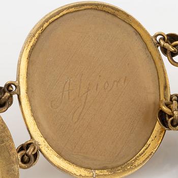 Bracelet, gilded metal with carved lava cameos, 19th/20th century.