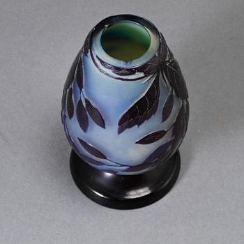 VAS, glas, Emile Gallé, Nancy, Frankrike, 1900-talets början.