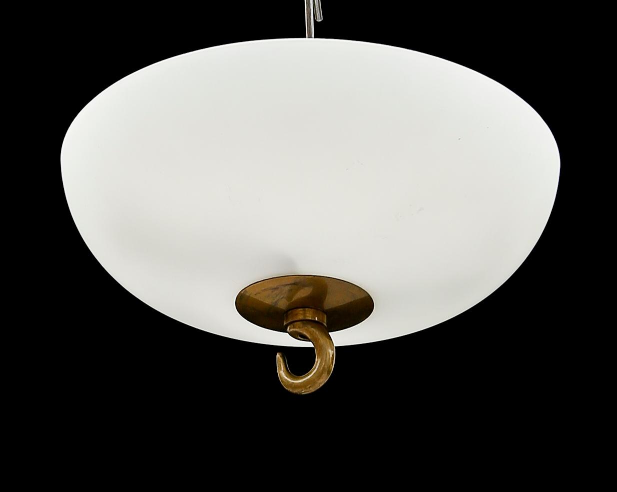 TAKPLAFOND, 1900-talets mitt. Höjd ca 18 cm.