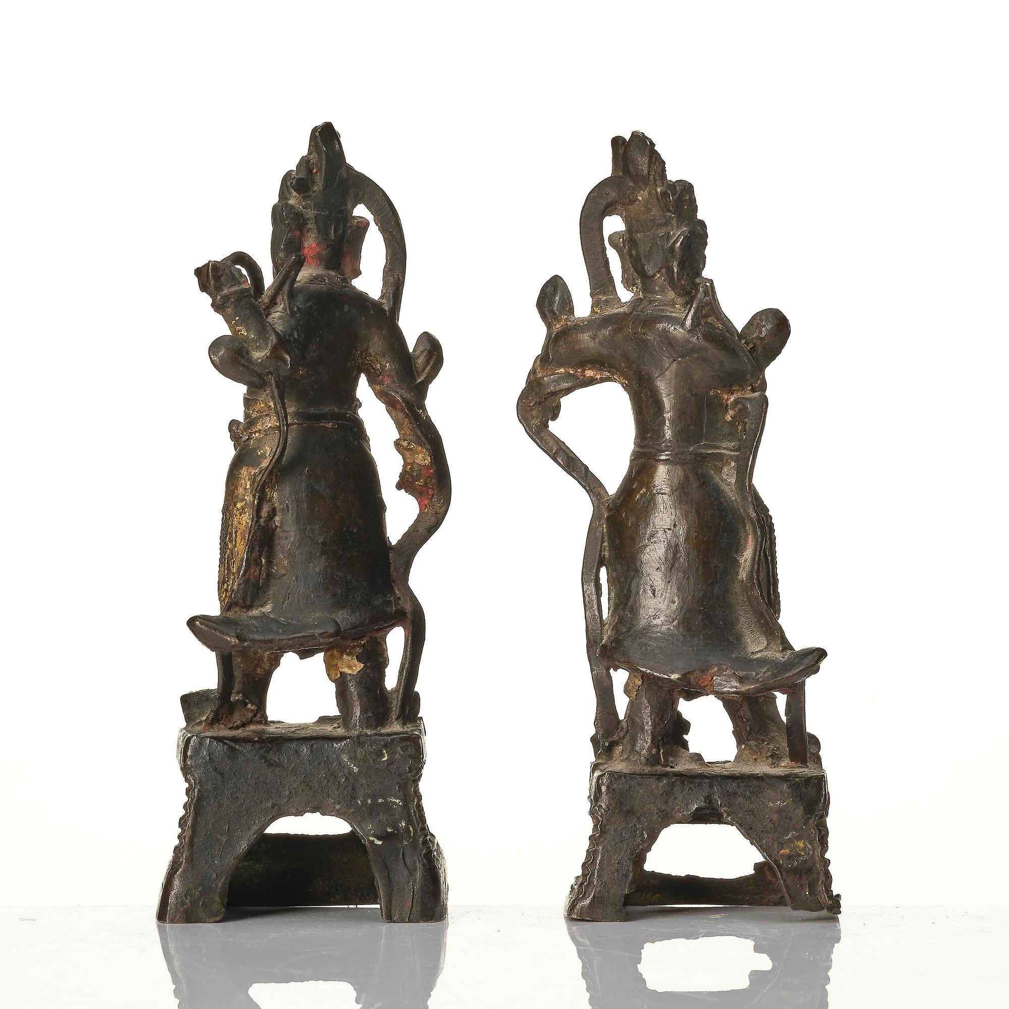 Two gilt bronze figures of guardsmen, Ming dynasty (1368-1644).