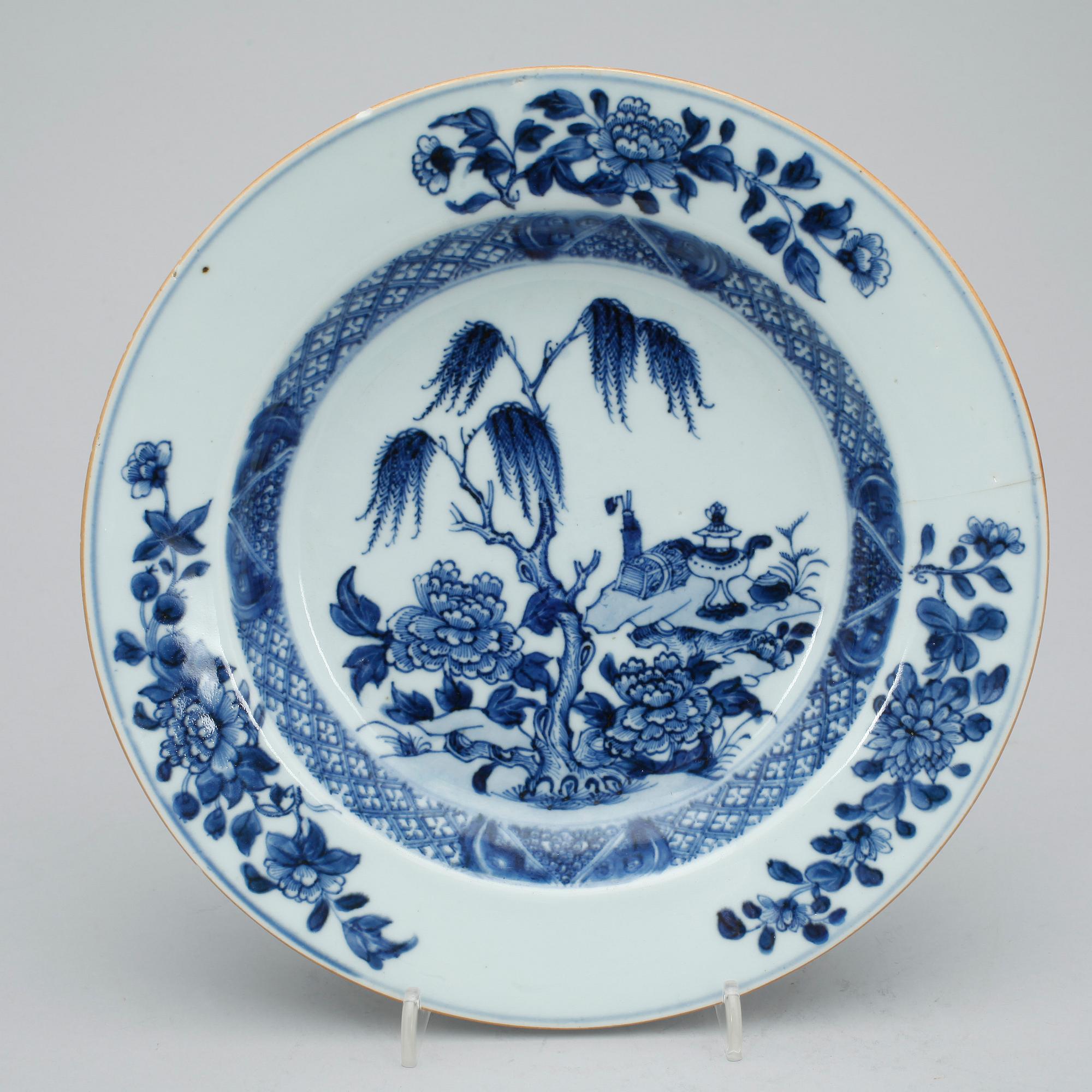 TALLRIKAR, 4 st, porslin, Kina, Qianlong (1736-35).