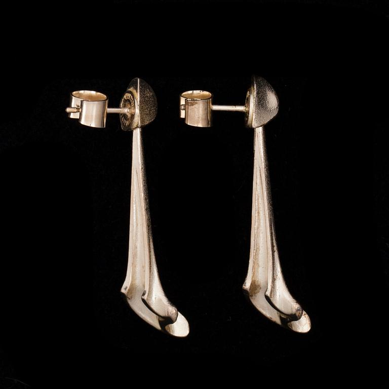 Zoltan Popovits, A PAIR OF EARRINGS "Calliope" sterling silver, Lapponia 1985.