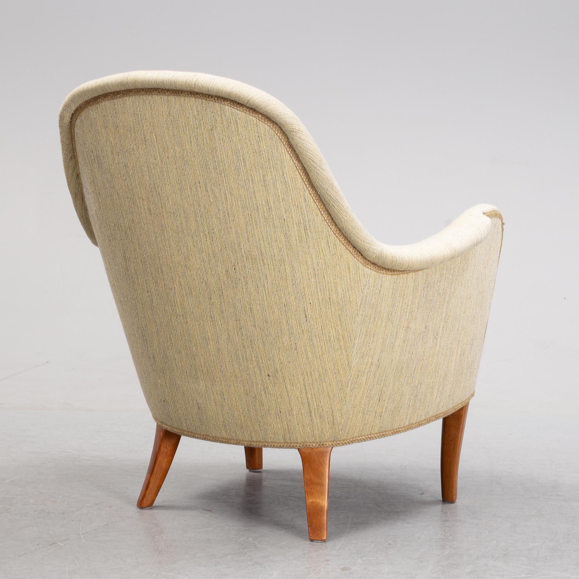 Carl Malmsten, soffa "Konsert", fåtölj "Cirkus" och fåtölj "Gamla Stan".